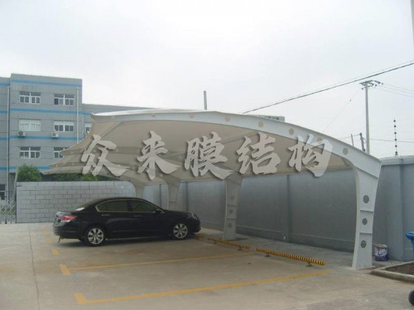 膜结构汽车棚